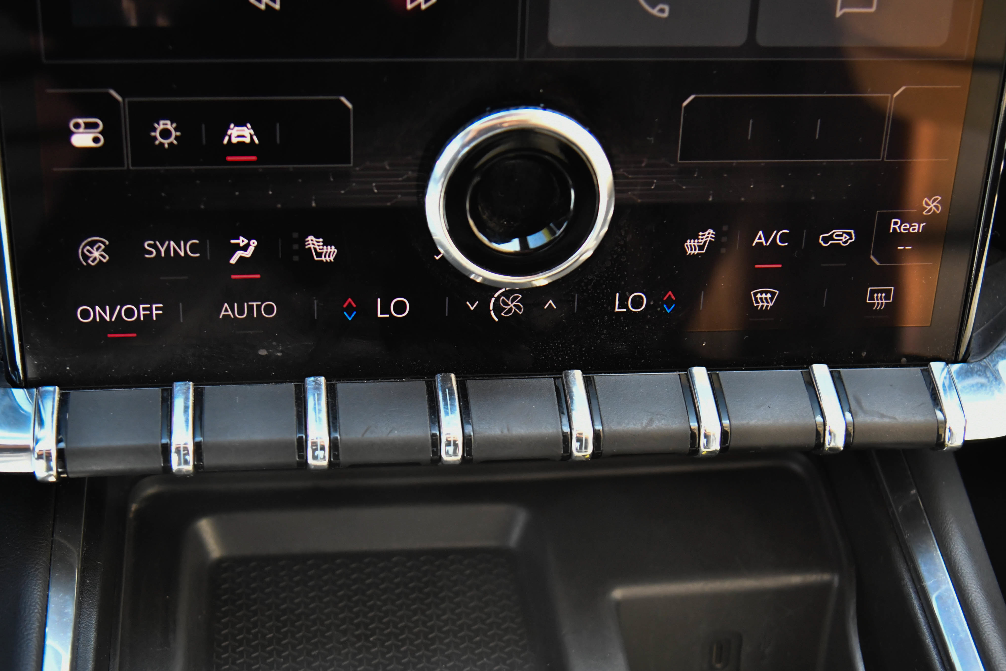 Used 2024 GMC Acadia Elevation AWD/4WD image 32
