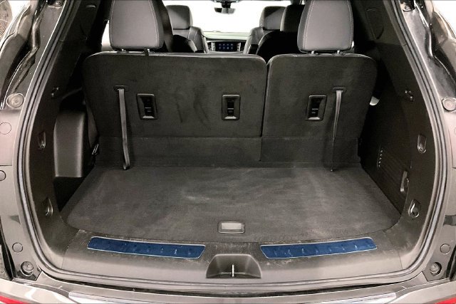 Used 2024 Buick Enclave Essence w/ Experience Buick Package AWD/4WD image 42