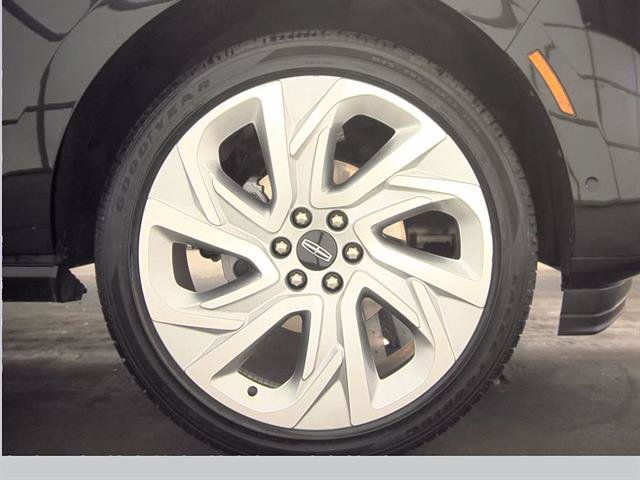 Used 2025 Lincoln Navigator Black Label AWD/4WD image 6