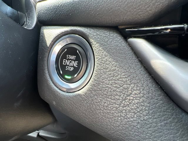 Used 2024 Cadillac XT4 Premium Luxury AWD/4WD image 32