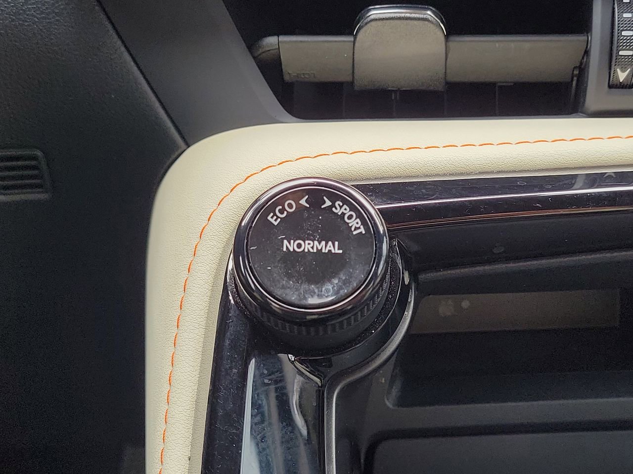 Used 2024 Lexus NX 250 FWD image 18