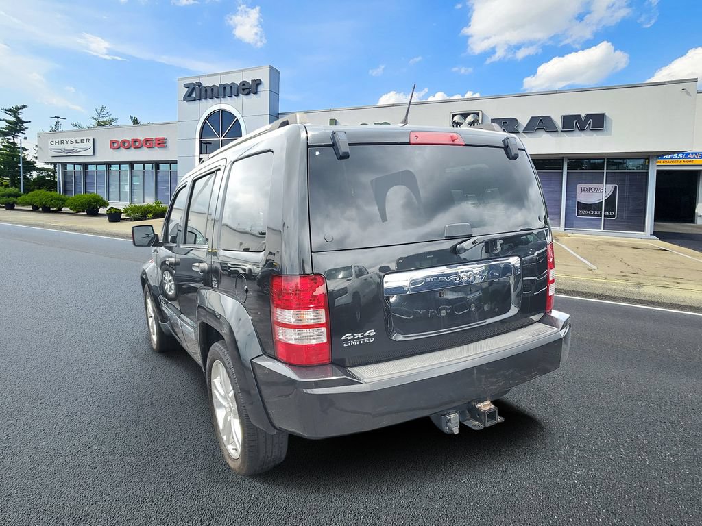 Used 2012 Jeep Liberty Limited Jet w/ Comfort/Convenience Group AWD/4WD image 3