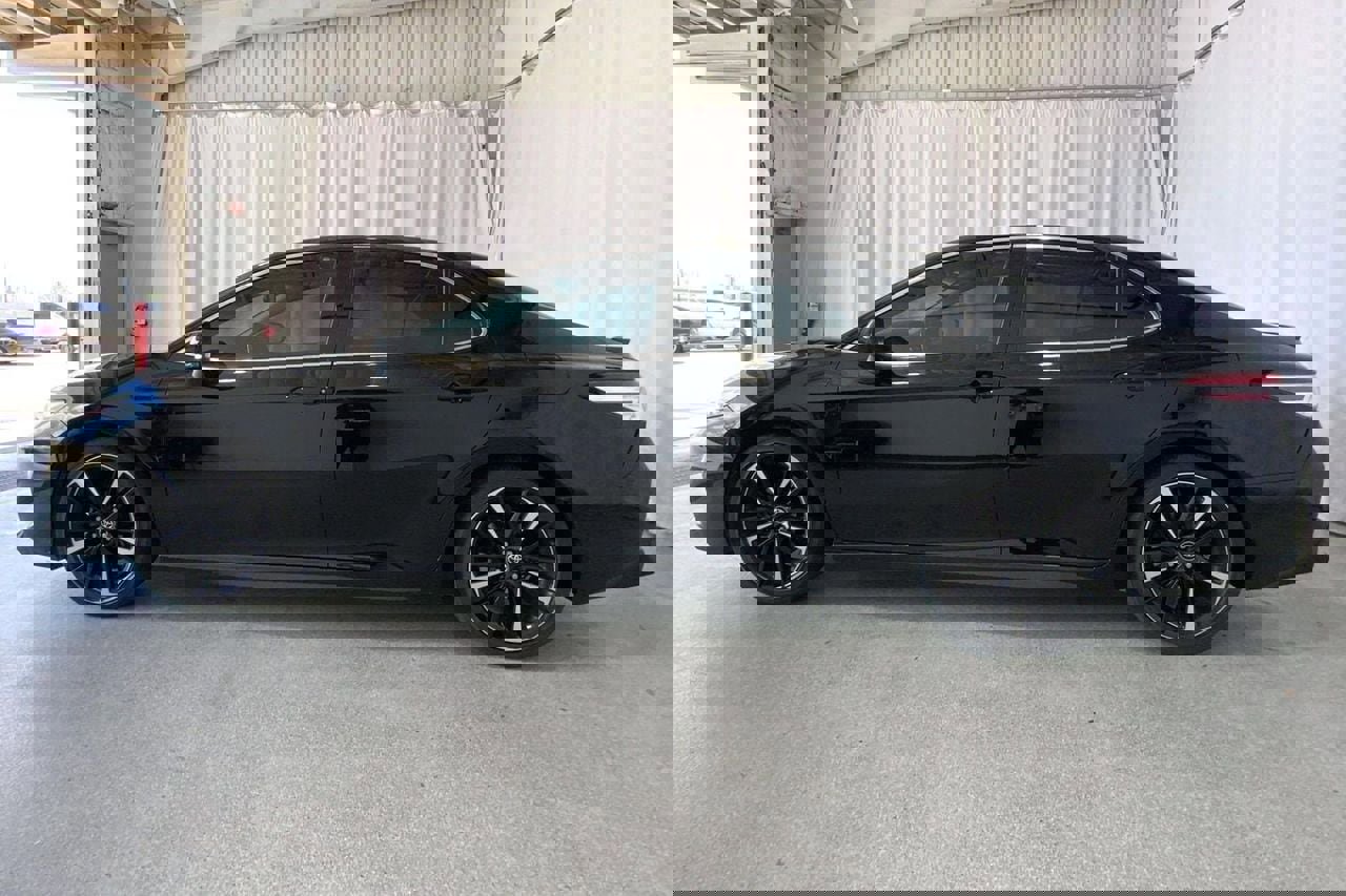 Used 2020 Toyota Camry XSE image 26