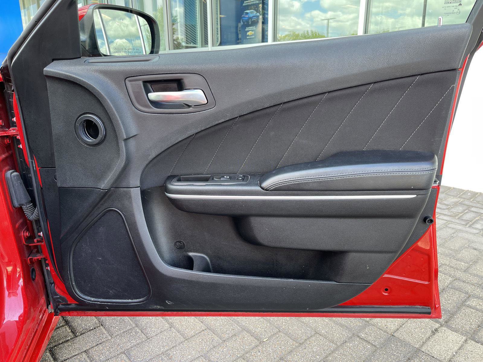 Used 2022 Dodge Charger SXT RWD image 27