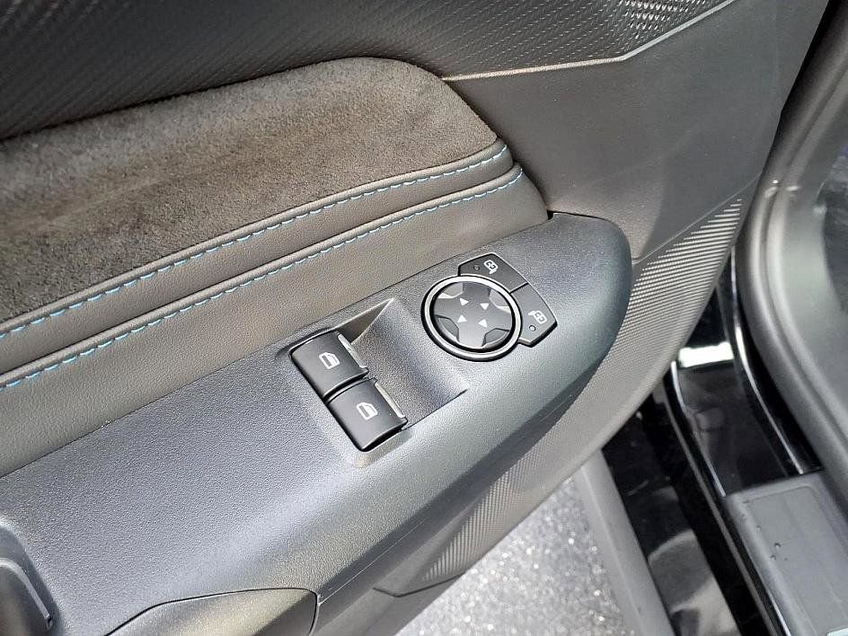 Used 2025 Ford Mustang Dark Horse image 18