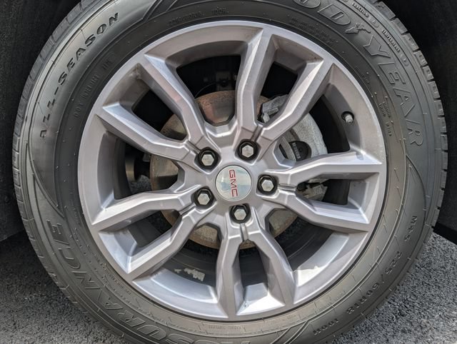 Used 2023 GMC Terrain SLT w/ Infotainment Package II AWD/4WD image 9