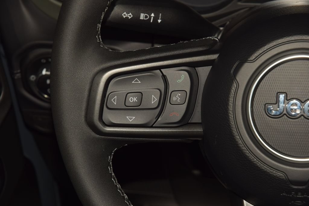 Used 2026 Jeep Gladiator Mojave AWD/4WD image 43