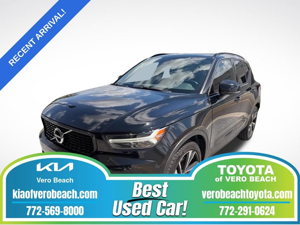 Used 2019 Volvo XC40 T5 R-Design AWD/4WD image 1