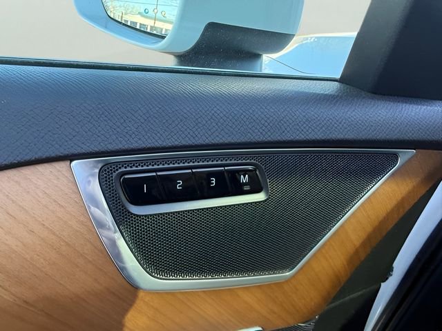 Used 2018 Volvo XC90 T6 Inscription w/ Convenience Package image 17