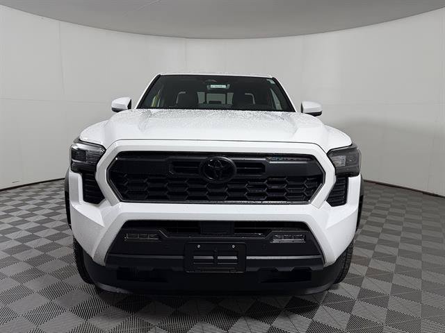 New 2026 Toyota Tacoma TRD Off-Road w/ TRD Off Road Upgrade Package AWD/4WD image 2