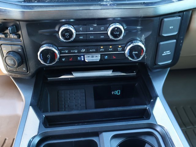 Used 2023 Ford F350 Lariat image 28