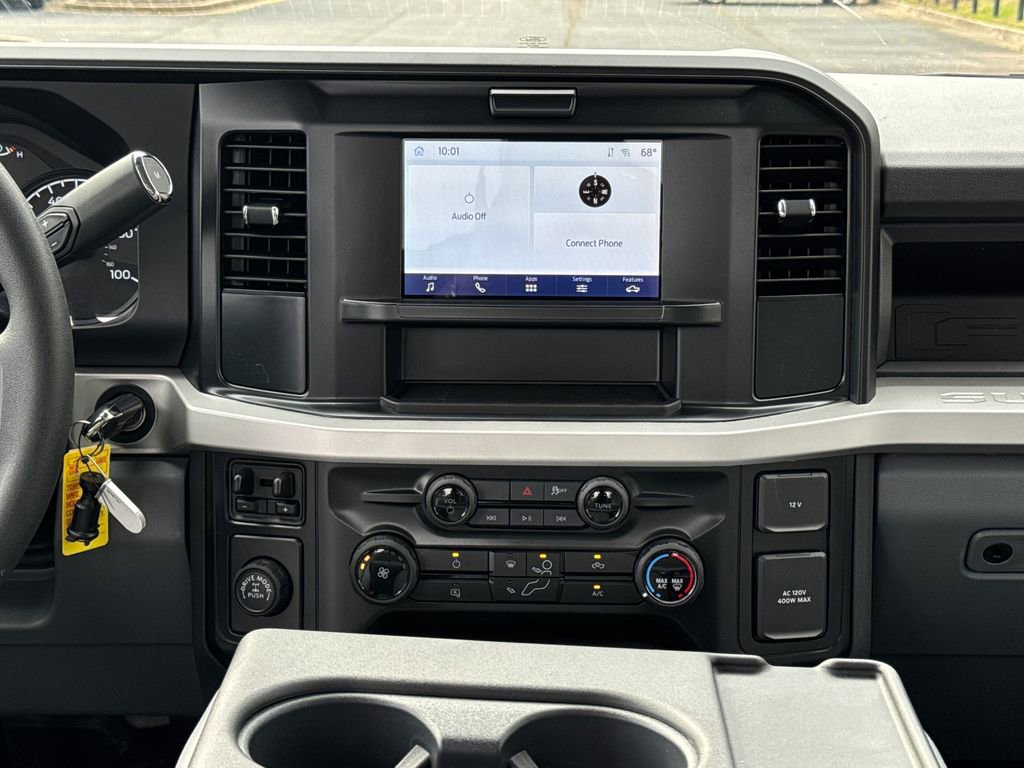 New 2026 Ford F250 XL w/ XL Chrome Package image 18