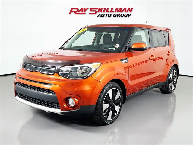 Used 2019 Kia Soul + image 3
