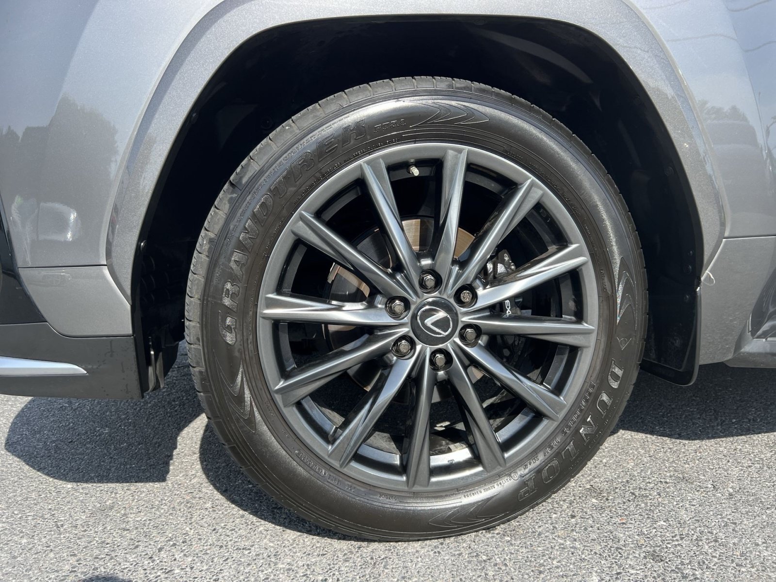 Used 2023 Lexus LX 600 F Sport w/ Accessory Package (Z1) AWD/4WD image 12
