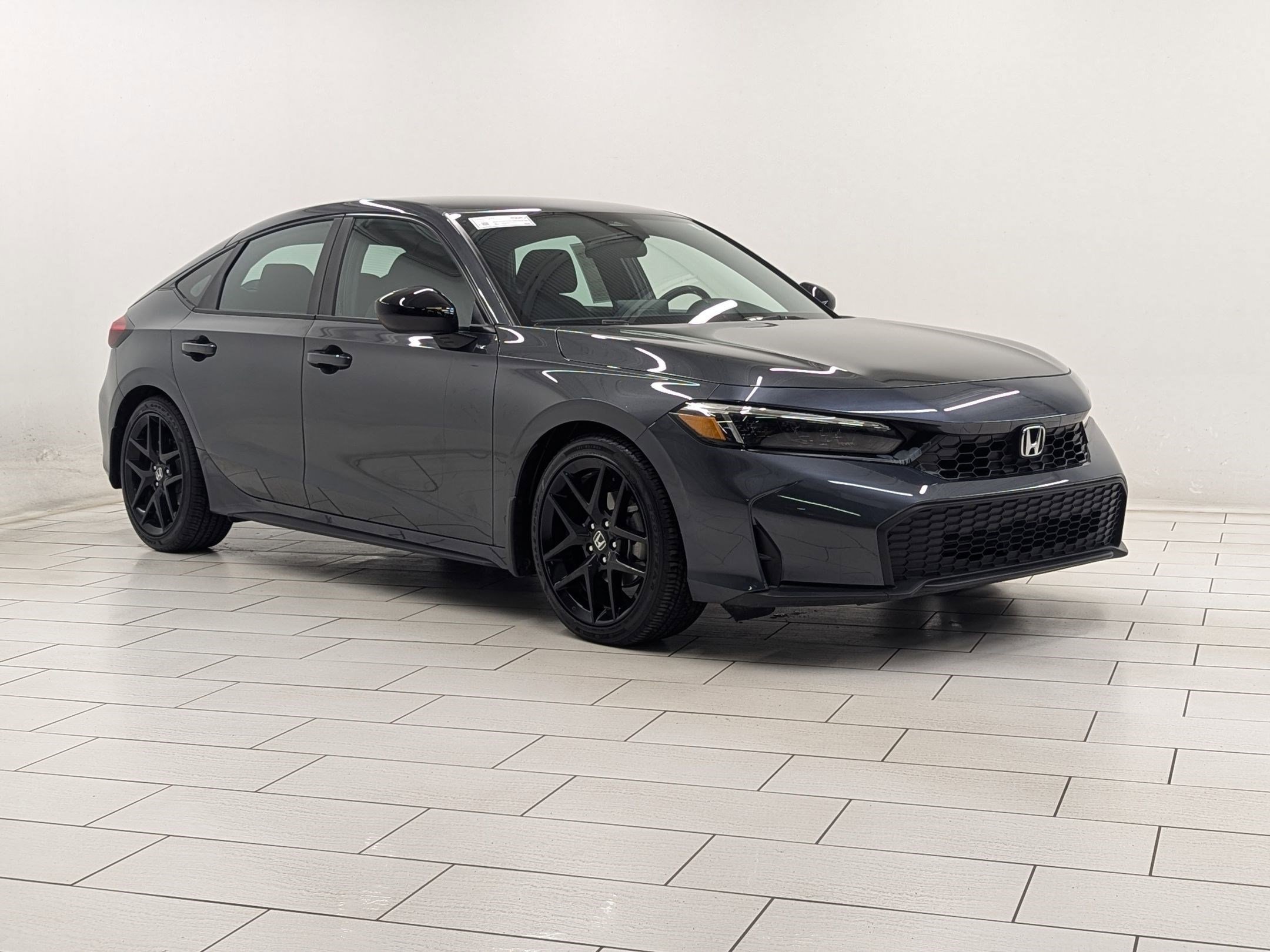 Used 2025 Honda Civic Sport image 6