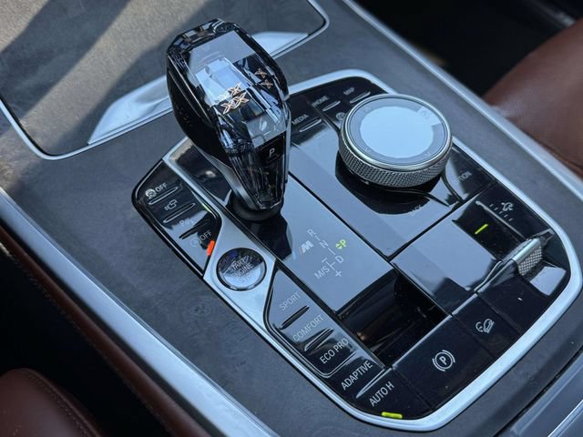 Used 2021 BMW X7 M50i AWD/4WD image 38