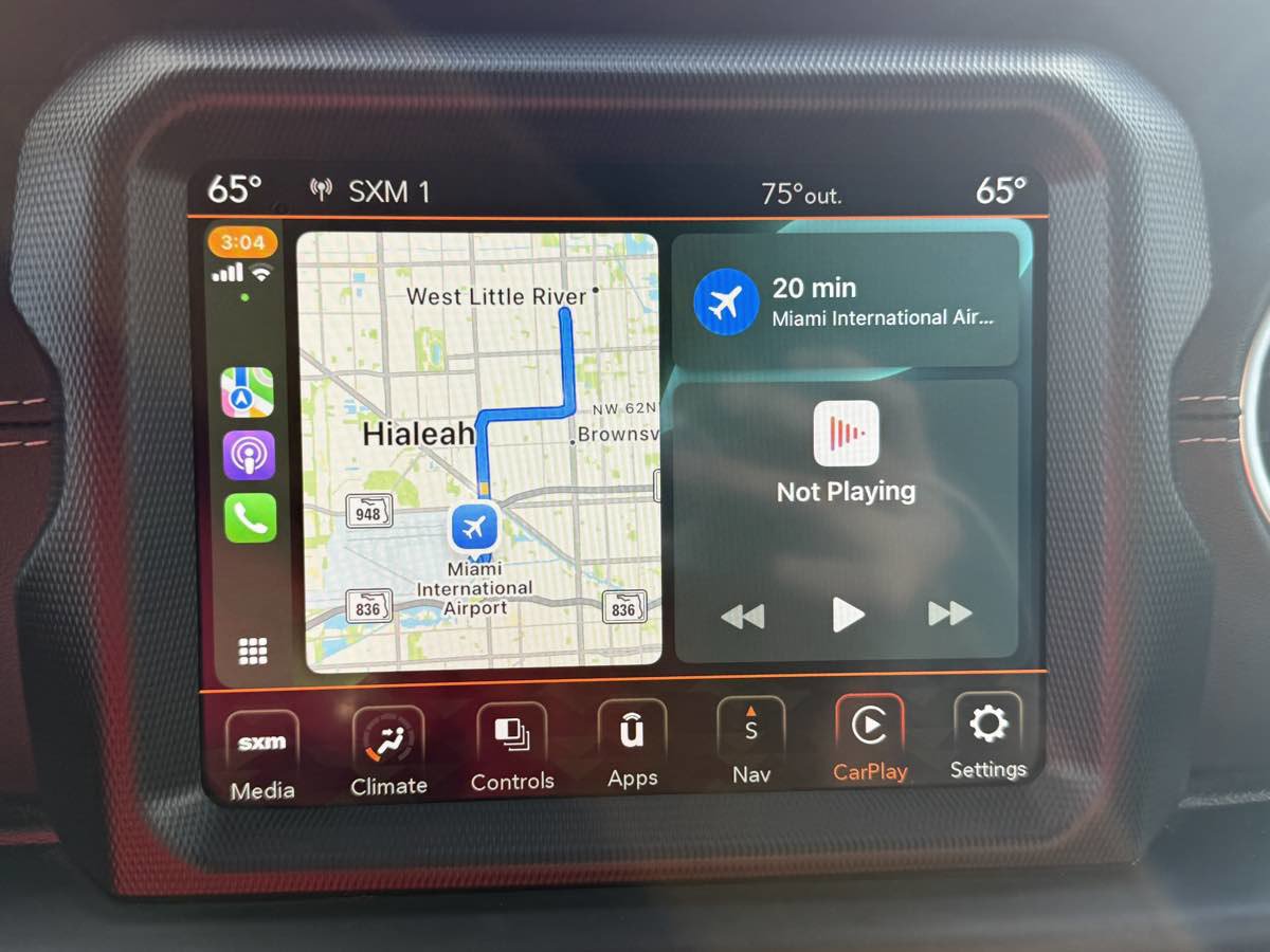 Used 2022 Jeep Wrangler Unlimited Sahara 4xe image 40