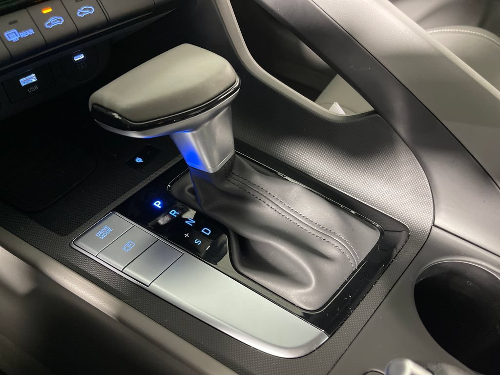 Certified 2025 Hyundai Elantra Sport FWD image 24
