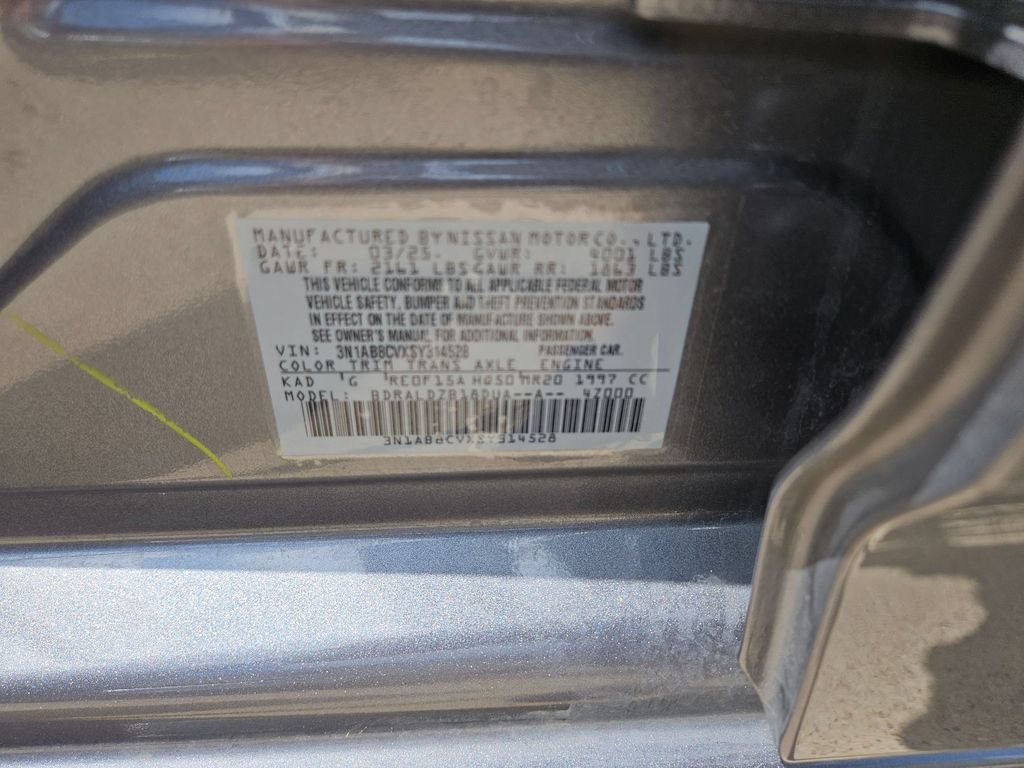 Used 2025 Nissan Sentra SV FWD image 28