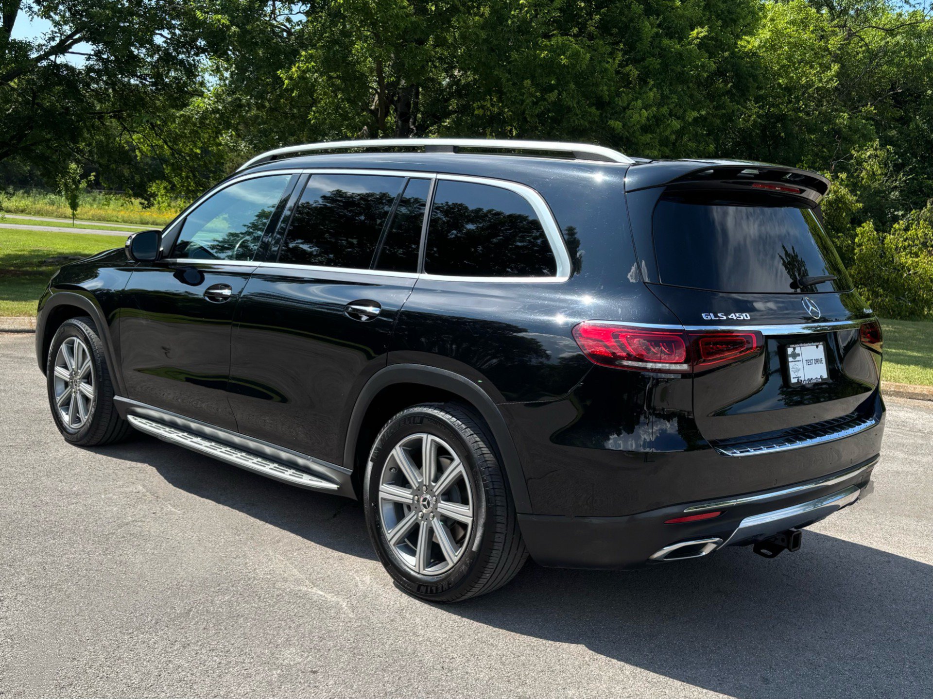Used 2020 Mercedes-Benz GLS 450 4MATIC image 4