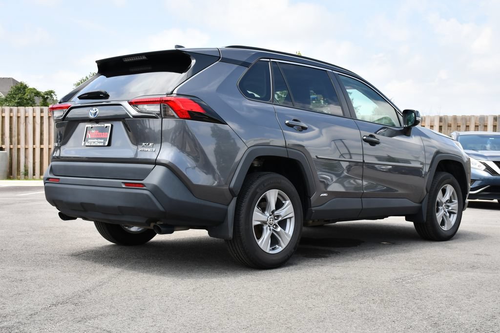 Used 2024 Toyota RAV4 XLE w/ Convenience Package AWD/4WD image 7
