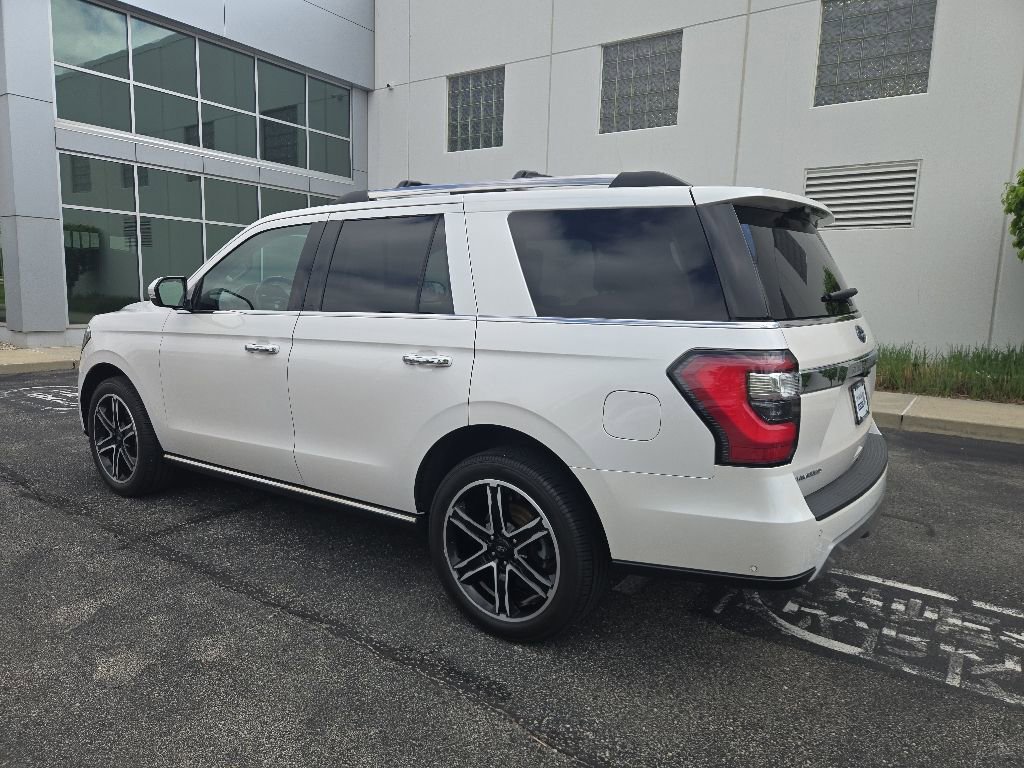 Used 2019 Ford Expedition Limited w/ Special Edition Package RWD image 6