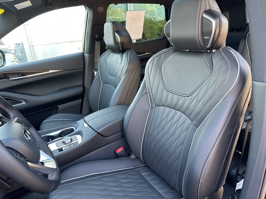 Certified 2026 INFINITI QX60 Autograph w/ Dark Cargo Package AWD/4WD image 51