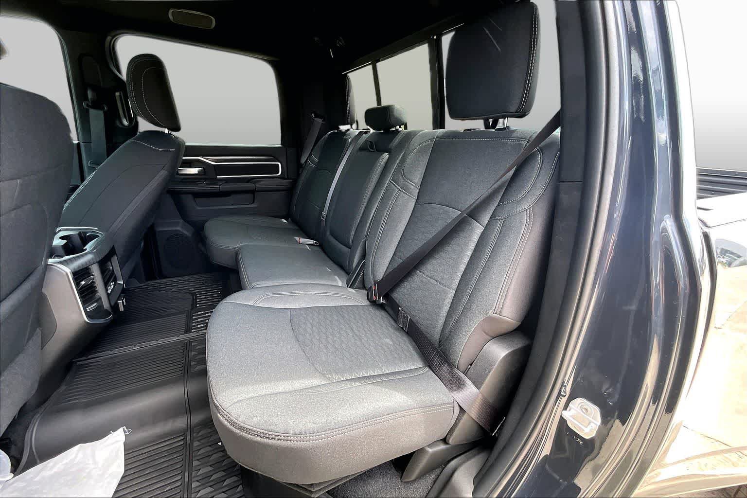 New 2026 RAM 3500 Big Horn AWD/4WD image 22