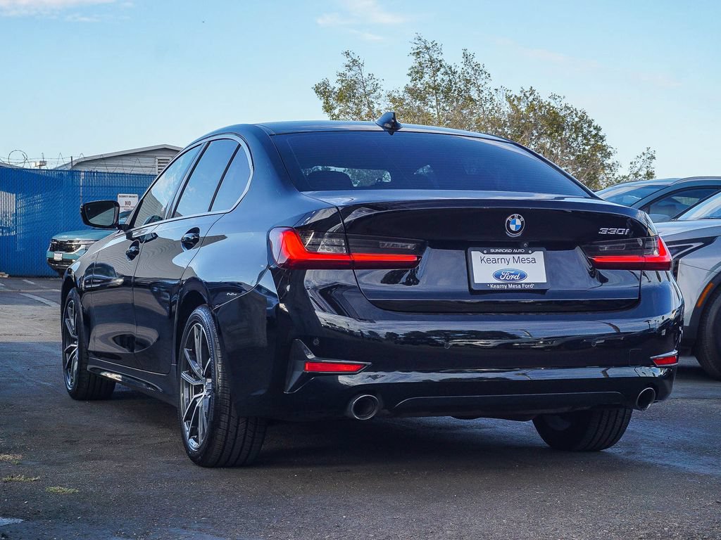 Used 2022 BMW 330i Sedan w/ Driving Assistance Package RWD image 5