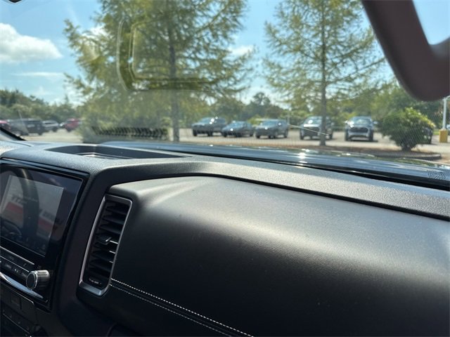 Used 2023 Nissan Frontier SV image 34