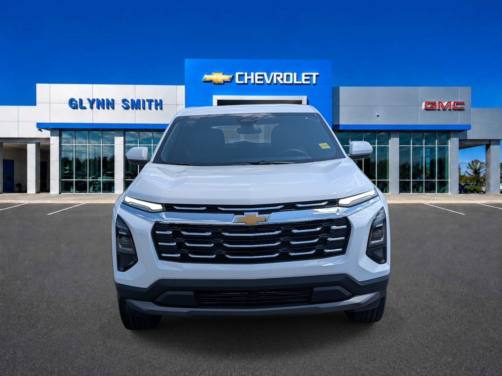 New 2027 Chevrolet Equinox LT w/ Convenience Package II FWD image 2