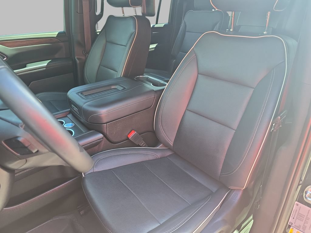 Certified 2023 Chevrolet Suburban Premier AWD/4WD image 17
