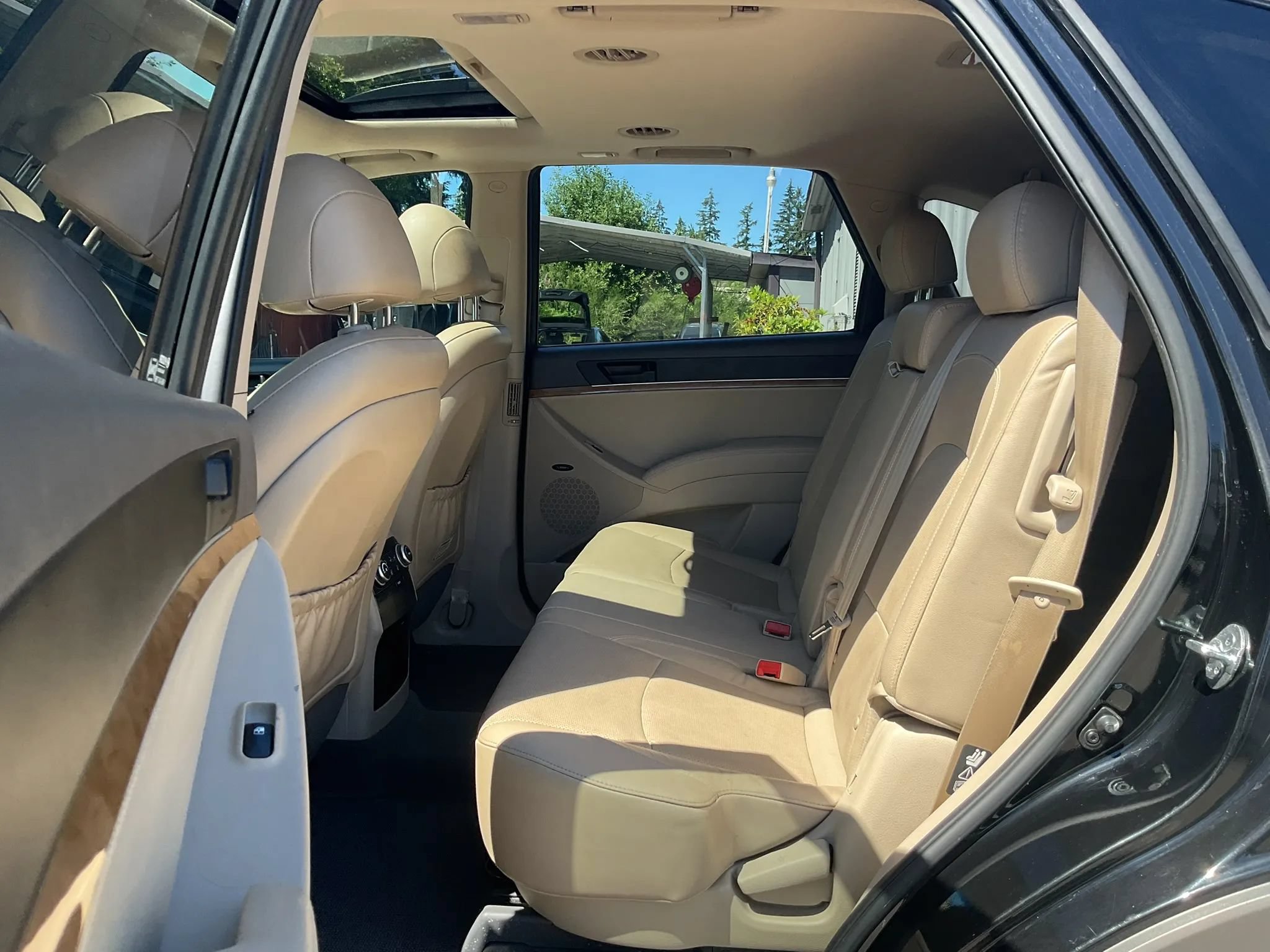 Used 2012 Hyundai Veracruz Limited FWD image 10