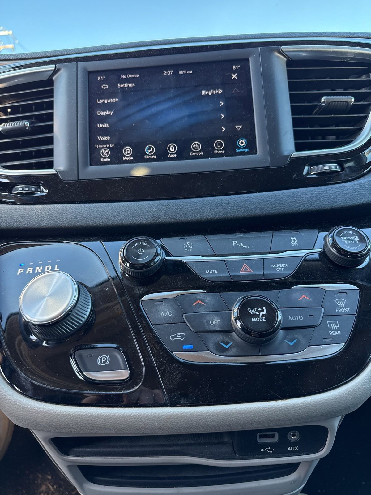 Used 2019 Chrysler Pacifica Touring-L image 13