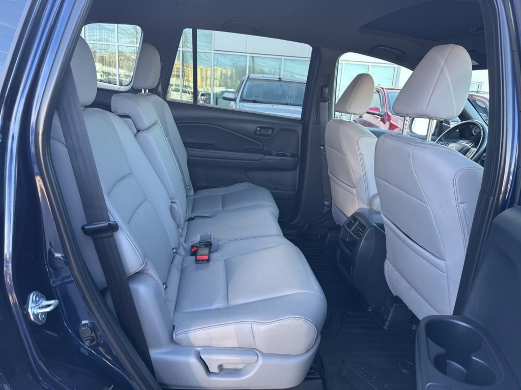 Used 2023 Honda Passport EX-L image 22