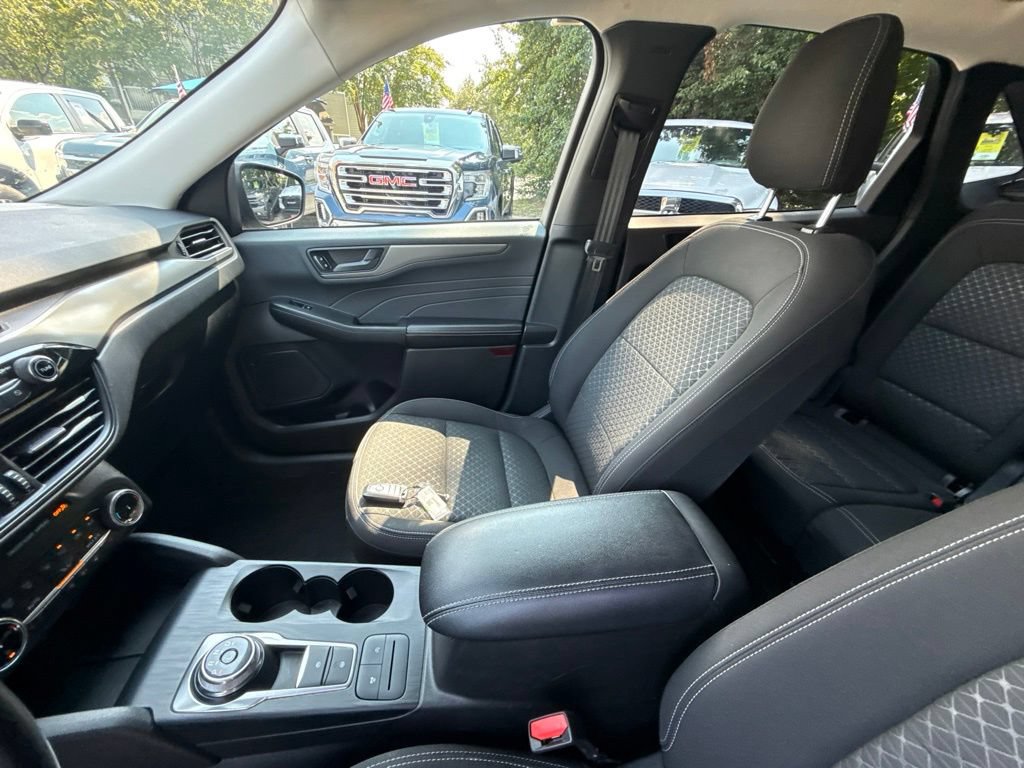 Used 2024 Ford Escape Active AWD/4WD image 17