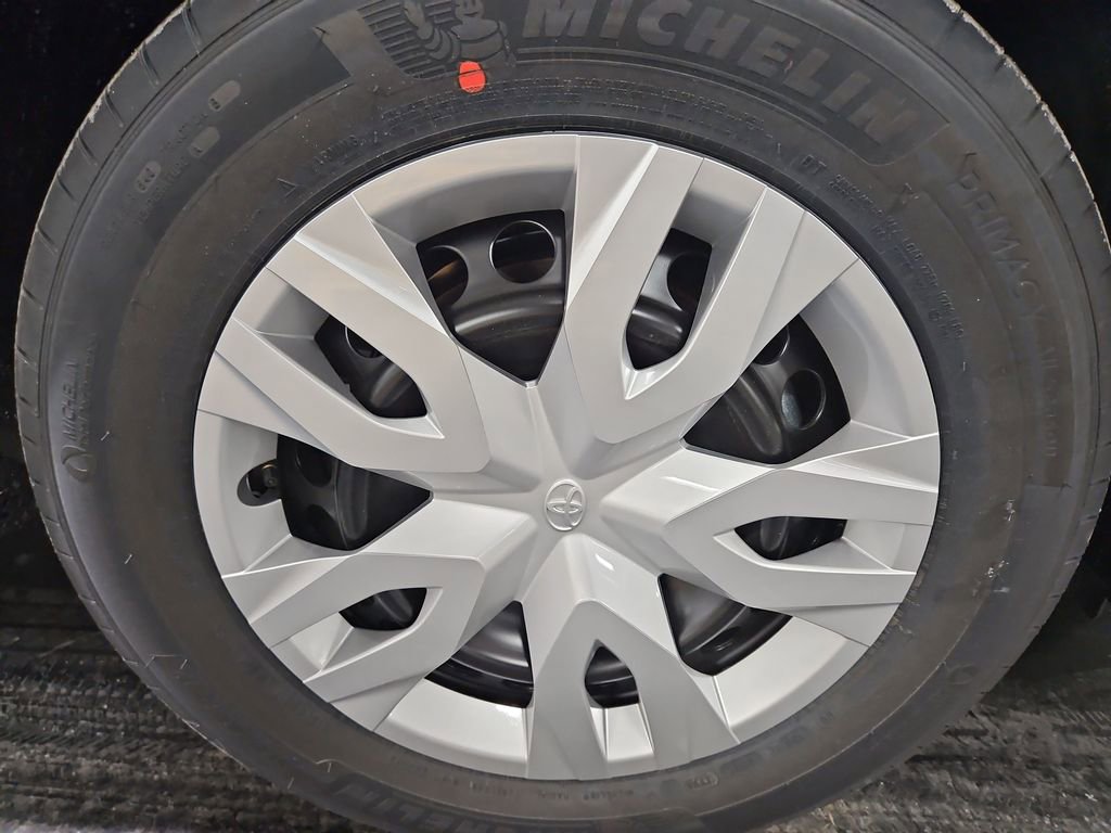 New 2026 Toyota Corolla Cross L image 10