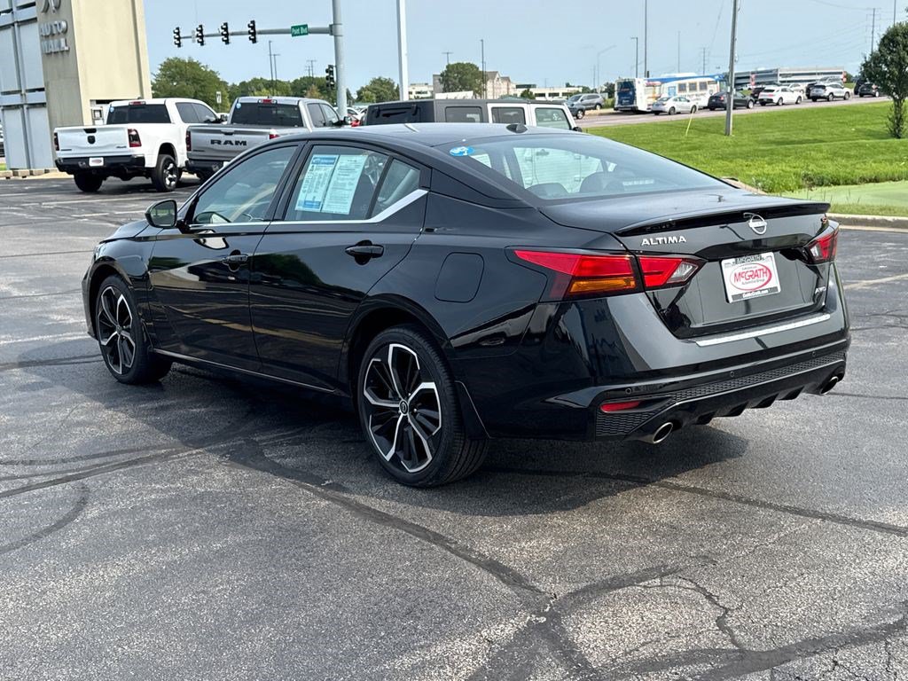 Used 2023 Nissan Altima 2.5 SR AWD/4WD image 9