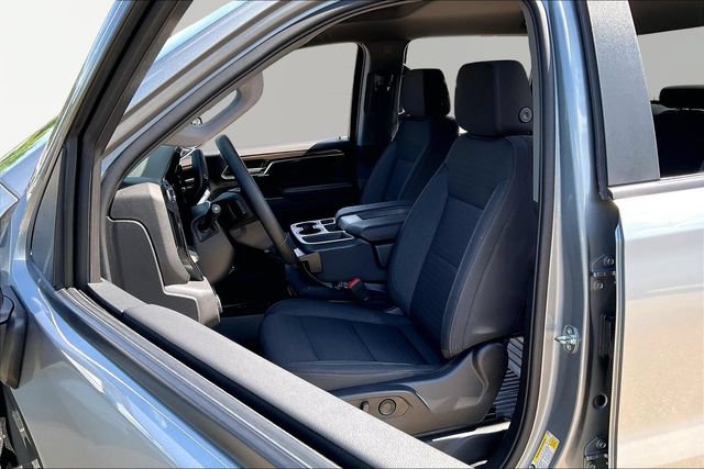 Used 2023 Chevrolet Silverado 1500 LT AWD/4WD image 15