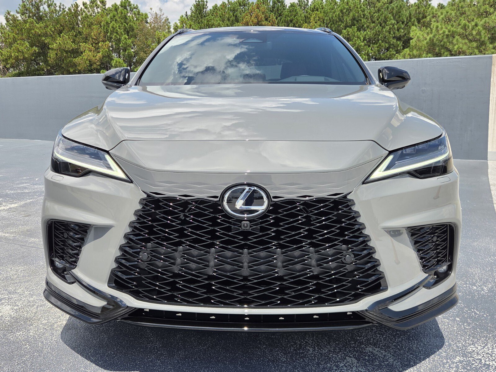 New 2026 Lexus RX 500h F Sport w/ Appearance Package AWD/4WD image 8