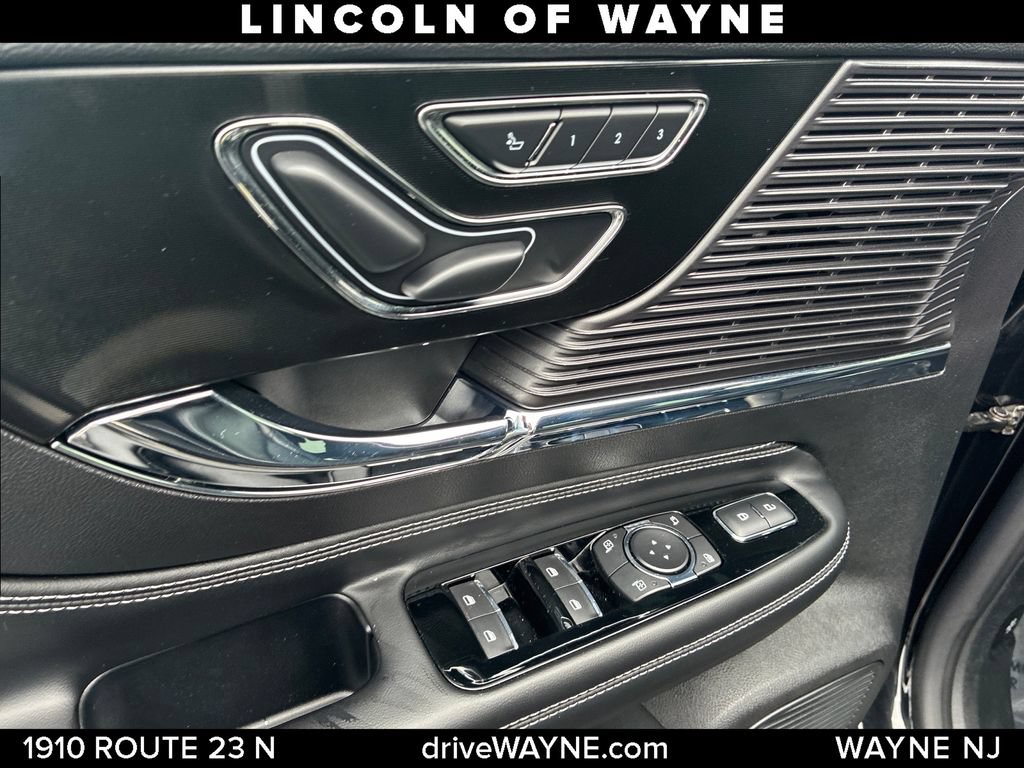 Certified 2022 Lincoln Corsair Reserve w/ Equipment Group 201A AWD/4WD image 14