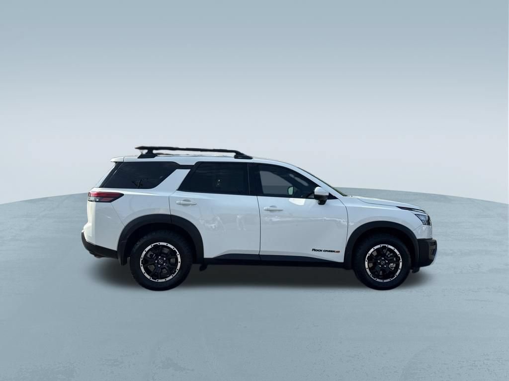 Used 2025 Nissan Pathfinder Rock Creek AWD/4WD image 9