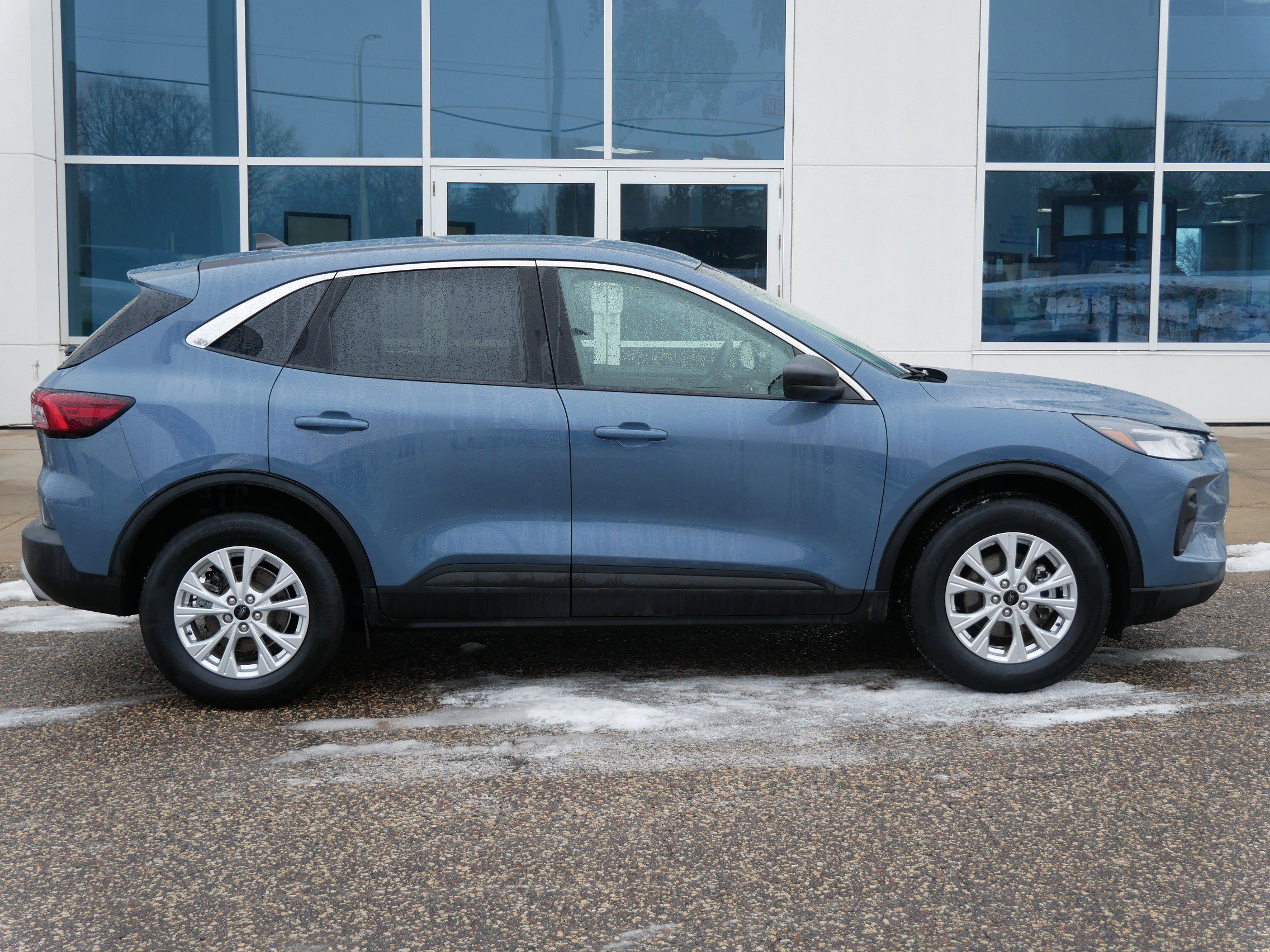 Used 2023 Ford Escape Active video 2