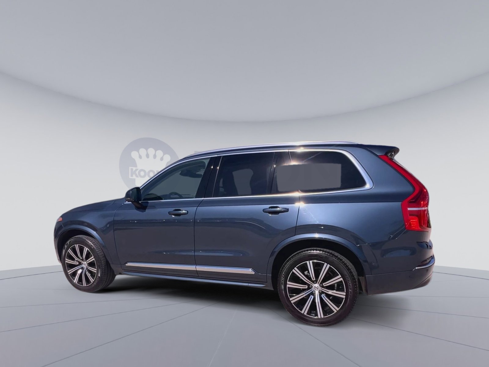 Used 2023 Volvo XC90 B6 Plus image 8