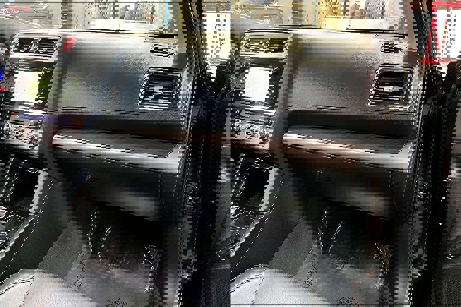 Used 2017 Subaru Legacy 2.5i Limited image 19