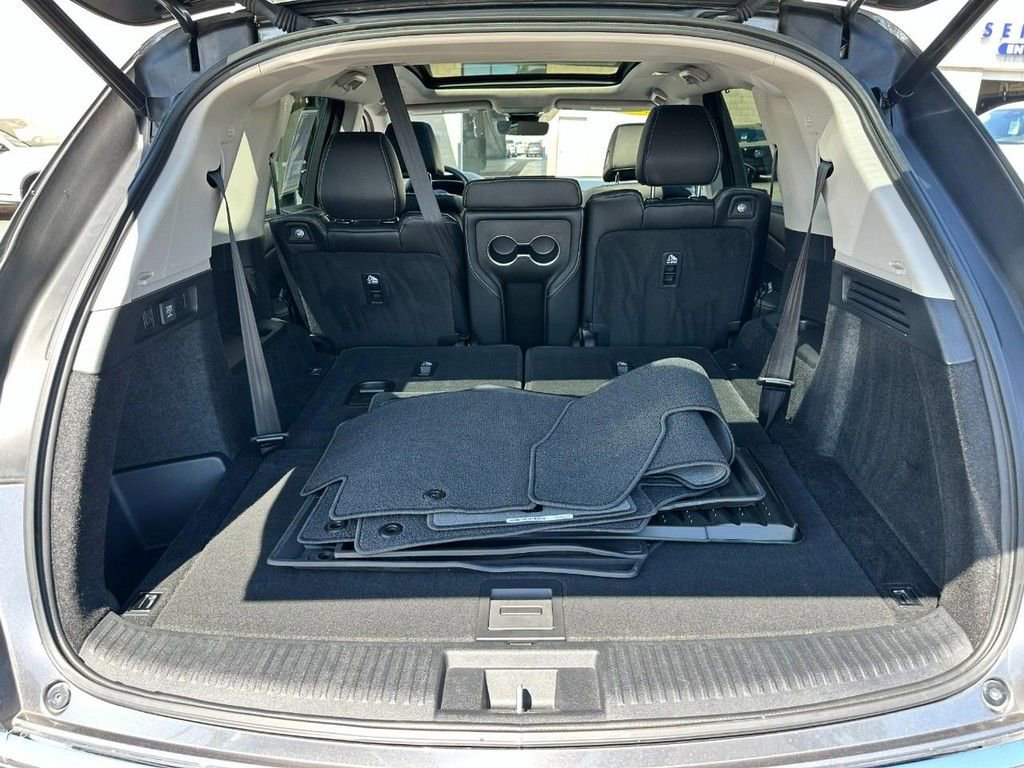 Certified 2024 Acura MDX SH-AWD w/ Technology Package image 6