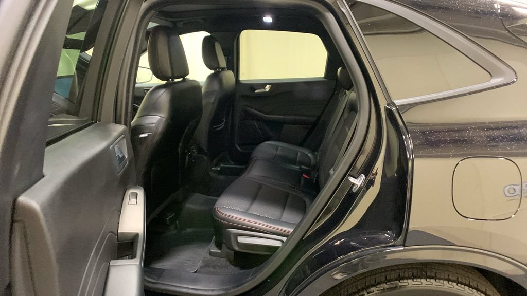 Used 2024 Ford Escape ST-Line w/ Tech Pack #1 AWD/4WD image 22