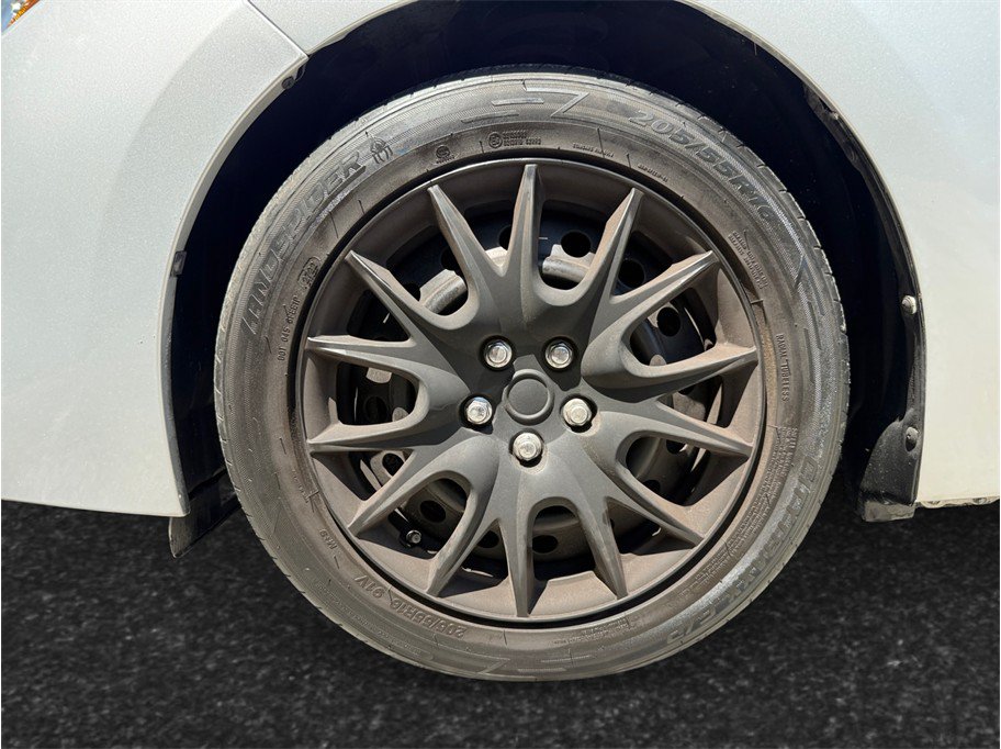 Used 2019 Toyota Corolla LE FWD image 13
