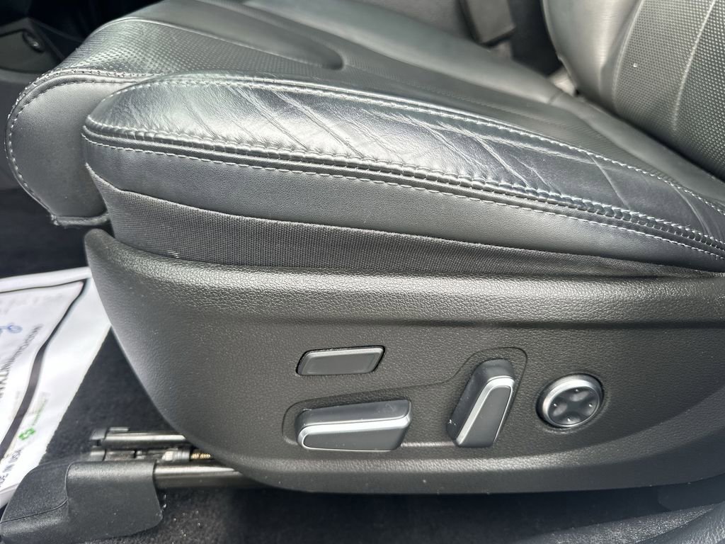 Used 2022 Hyundai Santa Fe Calligraphy image 18