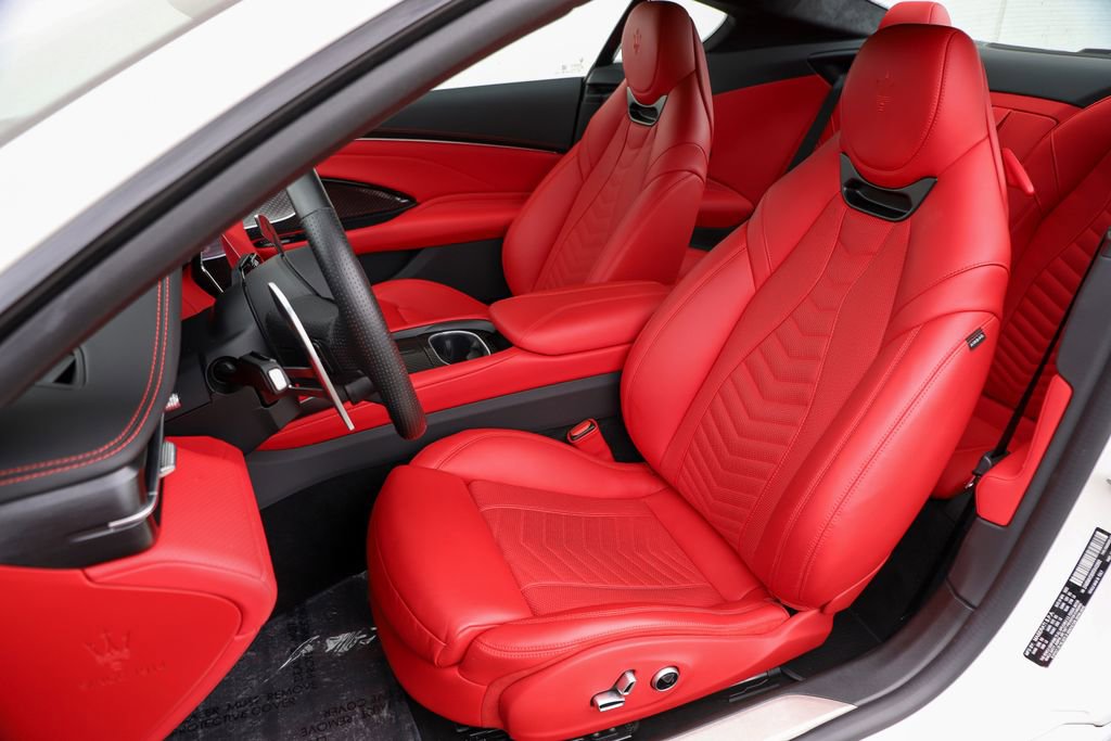 Used 2024 Maserati GranTurismo Trofeo AWD/4WD image 11